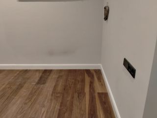 Ya instalación puertas  madera,rodapié,