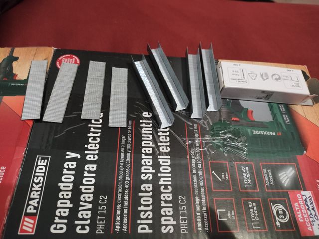 Grapadora clavadora eléctrica