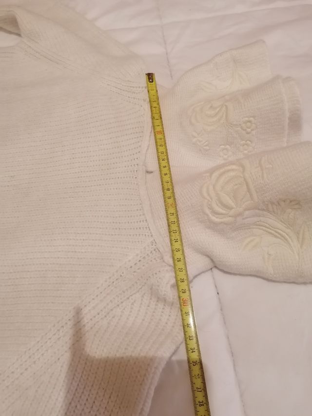 Jersey cuello volantes Zara, t. S