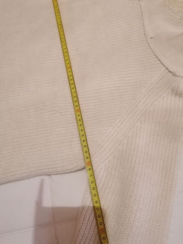 Jersey cuello volantes Zara, t. S