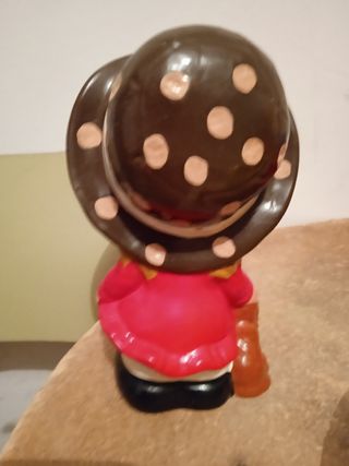 Hucha antigua muñeca