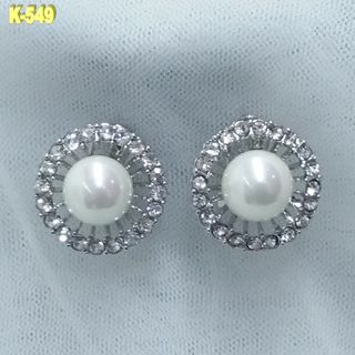 Pendientes plateados de Pedrería Perlas