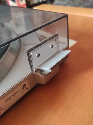 Tocadiscos Akai AP Q41