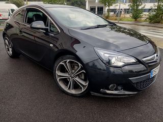 Opel Astra J GTC 2.0