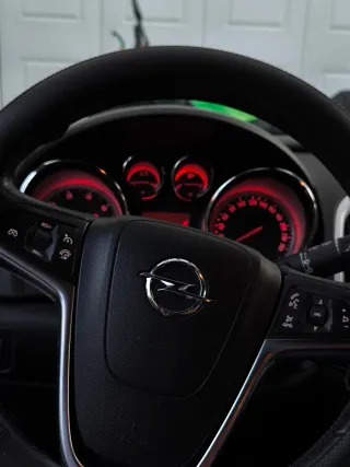 Opel Astra J GTC 2.0 Sport