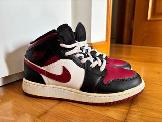 Nike Air Jordan 1 Mid