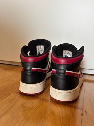 Nike Air Jordan 1 Mid
