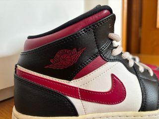Nike Air Jordan 1 Mid