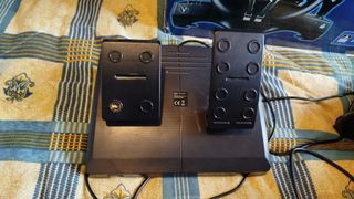 Volante + pedaliera Hurricane Wheel per PS3 e PS4