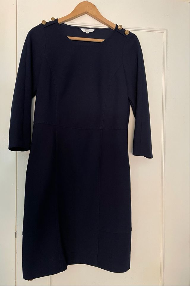 Vestido azul marino de Zendra