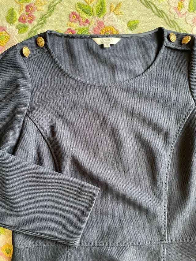 Vestido azul marino de Zendra