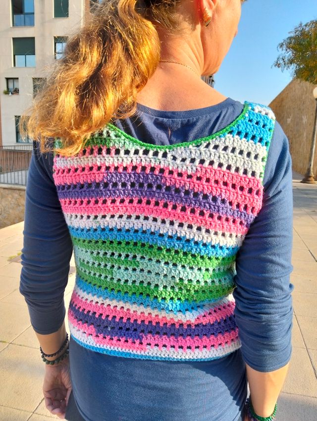 Camiseta de mujer tejida a mano handmade