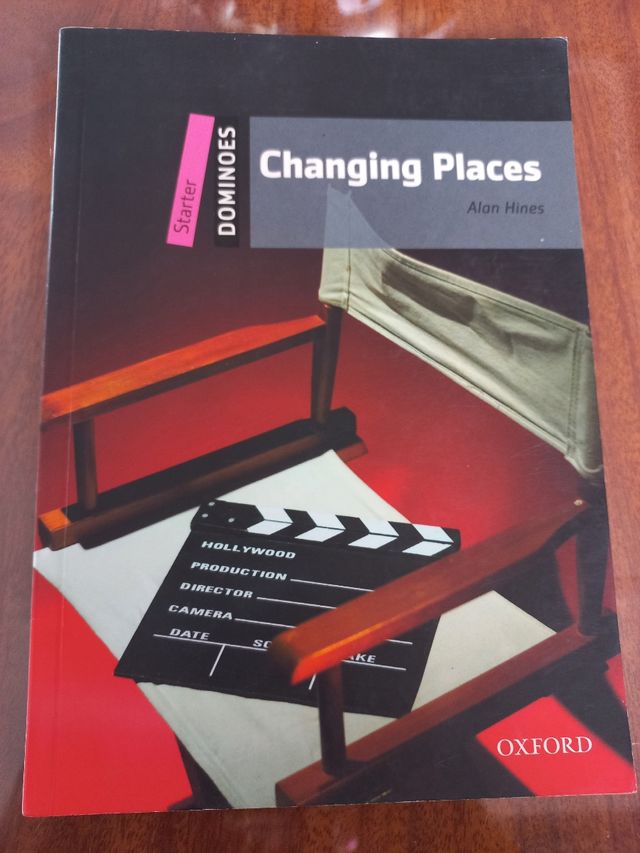 Dominoes Starter. Changing Places Pack (Spanish Edition)