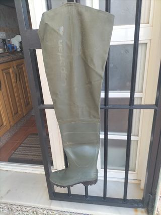 Botas altas de goma número 42 