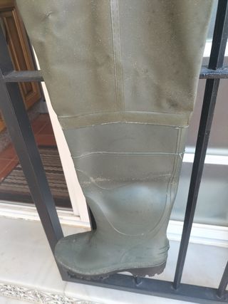 Botas altas de goma número 42 