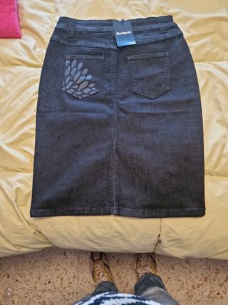 Falda nuevas desigual
