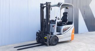 CARRETILLA ELEVADORA ELECTRICA 1600 KG ECONOMICA