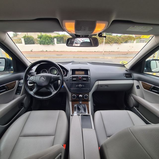 Mercedes-Benz Clase C 220 CDI SOLO UN PROPIETARIO