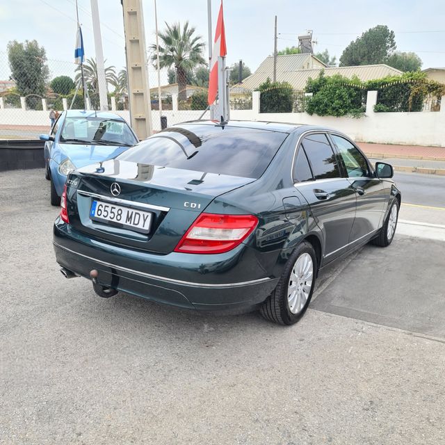 Mercedes-Benz Clase C 220 CDI SOLO UN PROPIETARIO