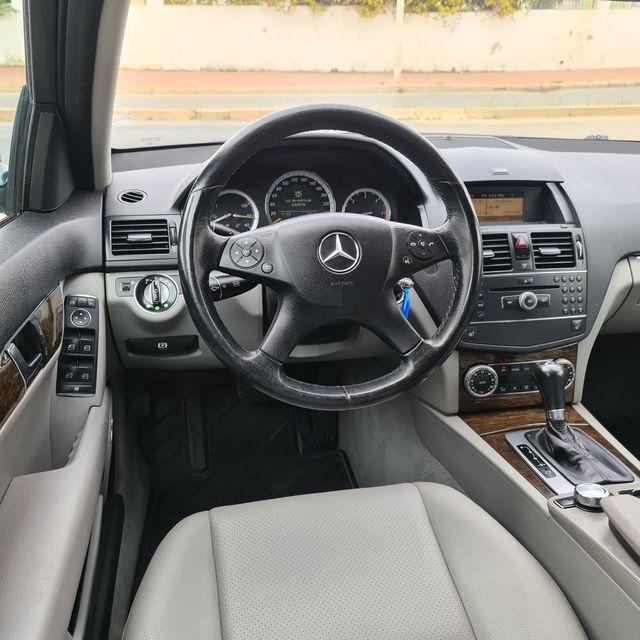 Mercedes-Benz Clase C 220 CDI SOLO UN PROPIETARIO