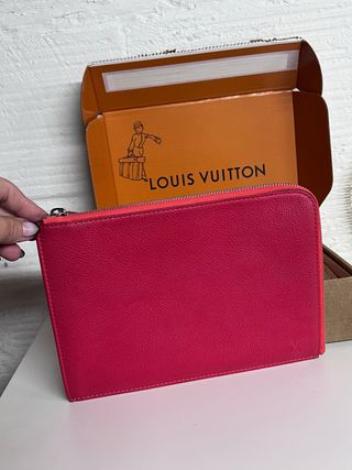 Bolso clutch LOUIS VUITTON NUEVO