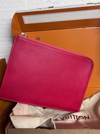 Bolso clutch LOUIS VUITTON NUEVO