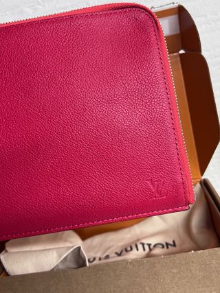 Bolso clutch LOUIS VUITTON NUEVO