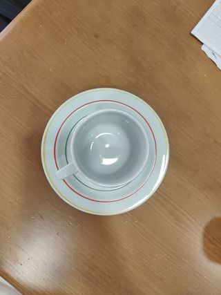 Juego de tazas y platos de cafe