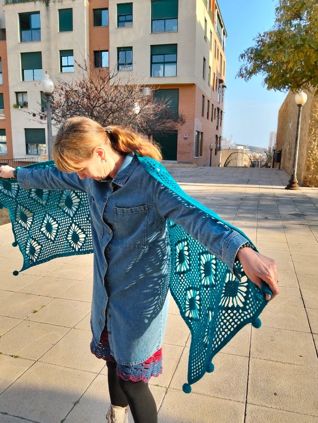 Chal de lana tejido a mano