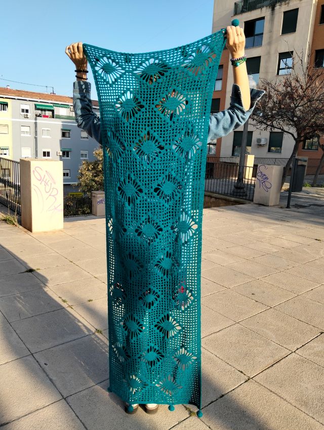 Chal de lana tejido a mano