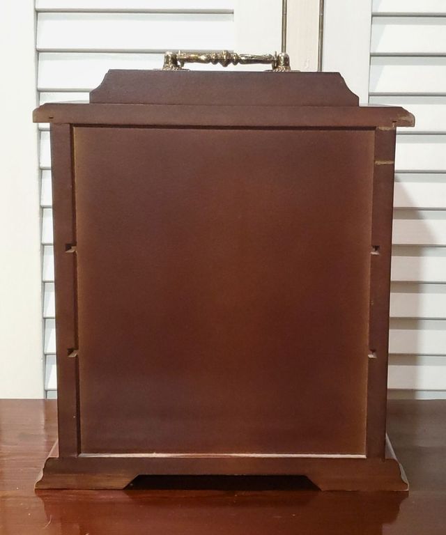 Reloj de madera estilo Luis XV