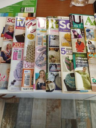 Riviste per lavori a uncinetto e tempo L