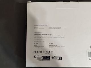 Mini Proyector Portátil con Trípode