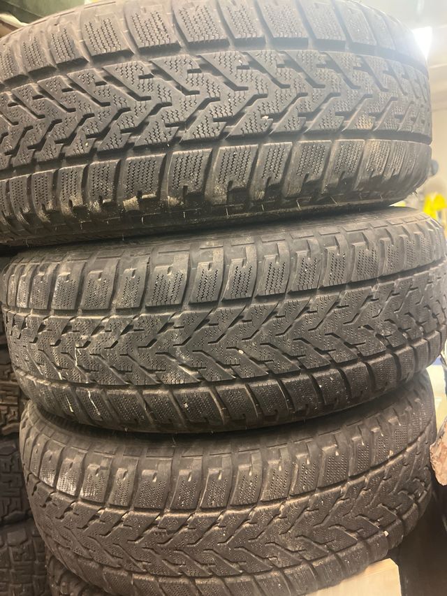 2 llantas + pneumáticos invierno