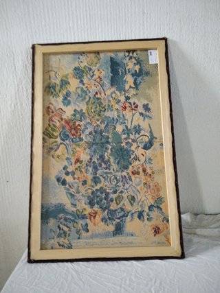 TAPIZ FLORES BORDADO