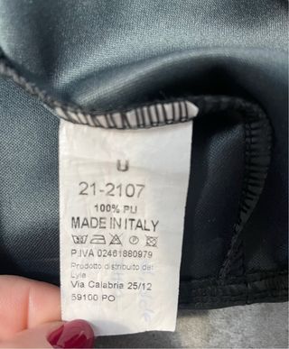 Top imitación piel en talla Única