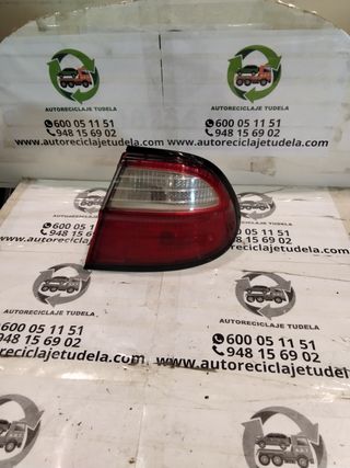 PILOTO TRASERO DERECHO NISSAN ALMERA 1998