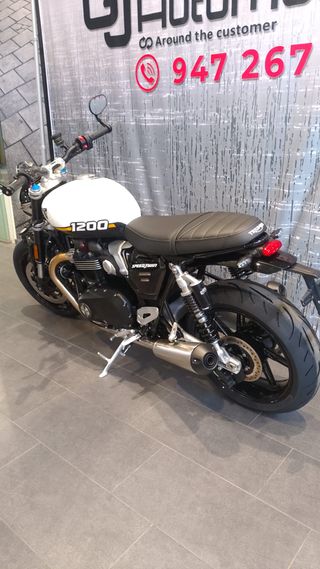 TRIUMPH SPEED TWIN 1200
