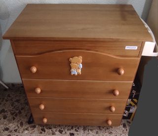 Armario y cambiador micuna