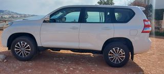 Toyota Land Cruiser 150 2016