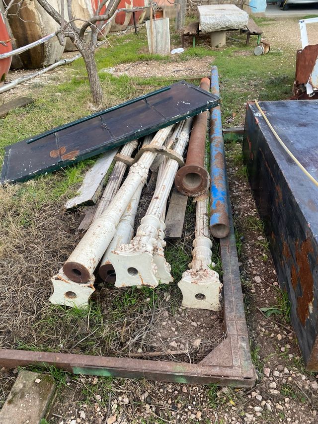 Se venden columnas de hirrro fundidolote economic