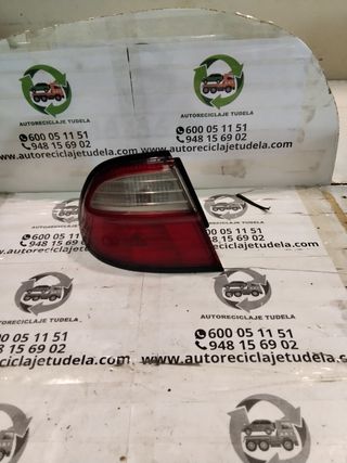 PILOTO TRASERO IZQUIERDO NISSAN ALMERA 1998