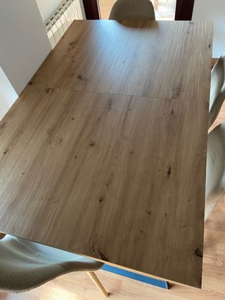 Mesa de salón extensible