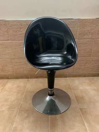 Taburrete de plastico de dos alturas