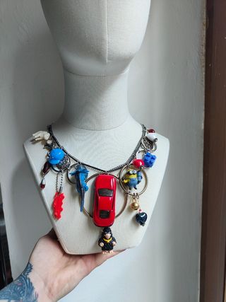 Collana di giocattoli 