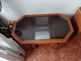 Conjunto de mobiliario.