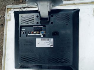 TELEVISORE LCD 22" 