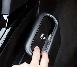 PAPELERA UNIVERSAL PARA COCHE