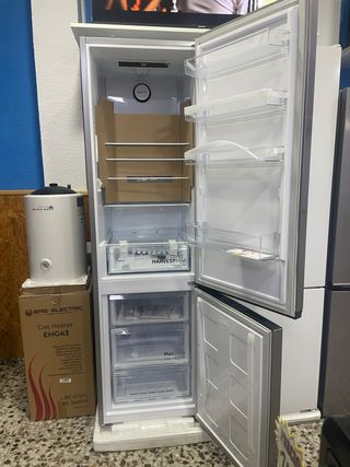 NEVERA COMBI BEKO INOX NUEVO 