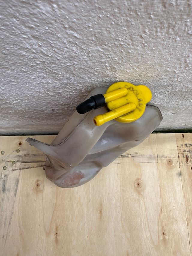 Vaso expansao Subaru Vivio